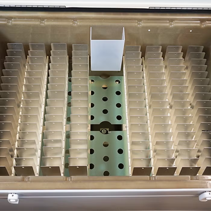 Máy kiểm tra độ ăn mòn do muối Q-LAB Q-FOG SSP & CCT 12 04 q fog panelracks 4 11zon