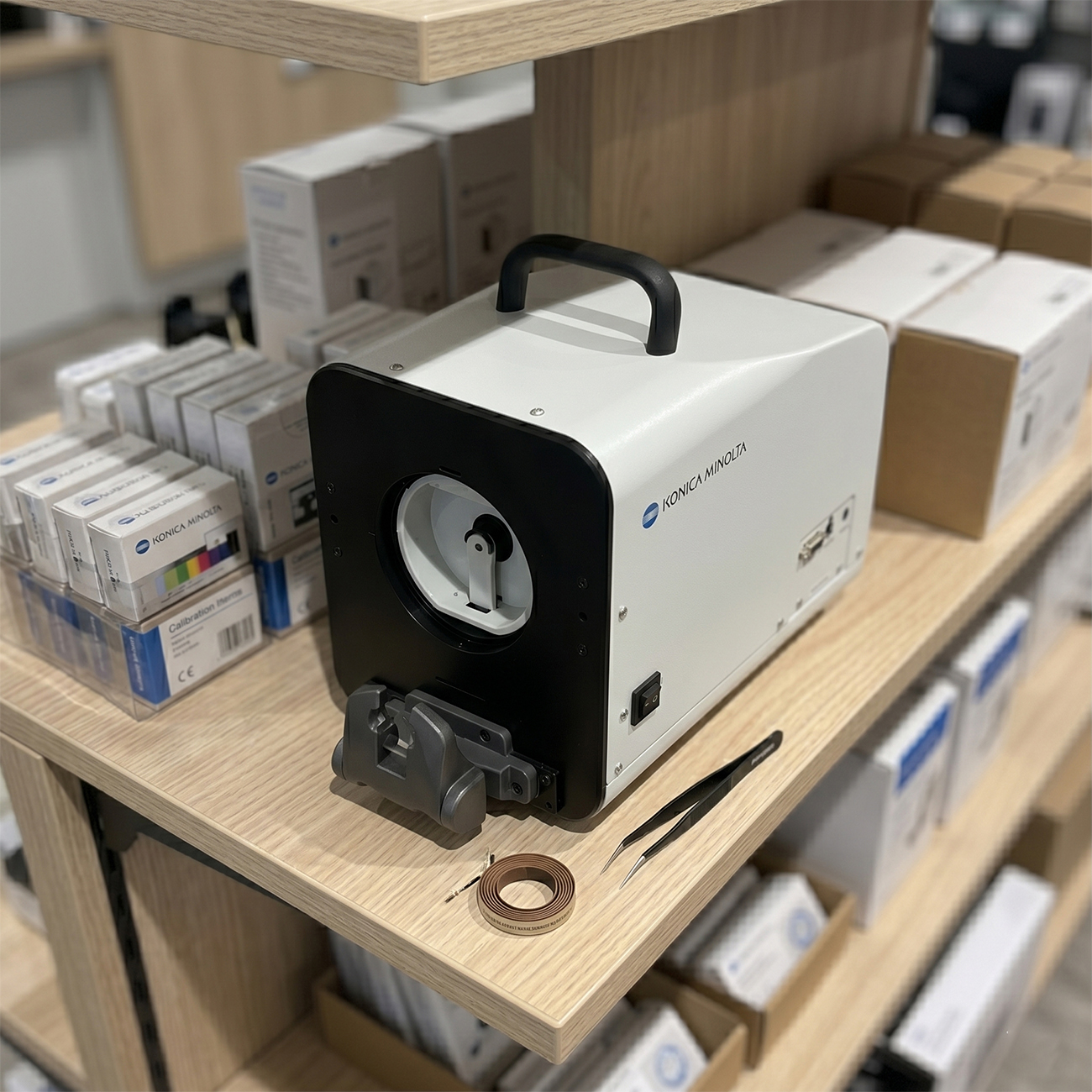 Máy Đo Màu Quang Phổ Konica Minolta Cf-300 5 Máy Đo Màu Quang Phổ Konica Minolta Cf-300 - Ảnh 3