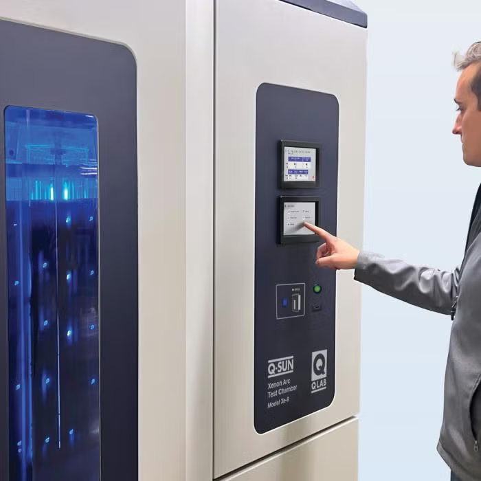 Máy Kiểm Tra Độ Bền Thời Tiết Q-LAB Q-SUN XE-8 4 Máy Kiểm Tra Độ Bền Thời Tiết Q-LAB Q-SUN XE-8 - Ảnh 3